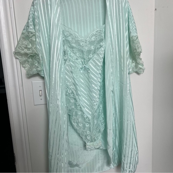 Vintage Mint Green Sheer Lace Robe & Lingerie Set | Coquette Boudoir Peignoir M - Picture 7 of 11